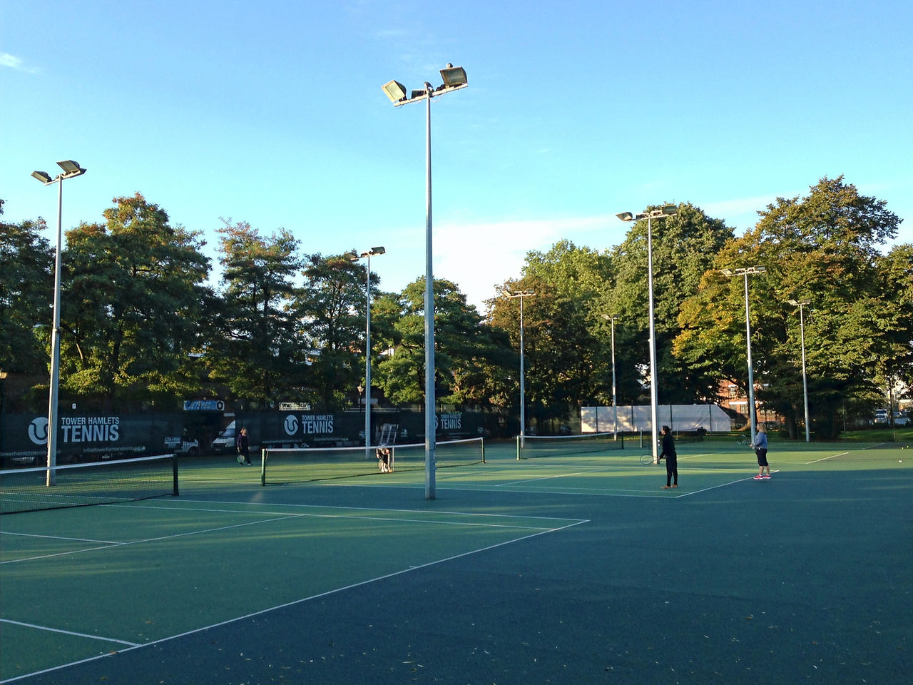 Bethnal Green tennis court